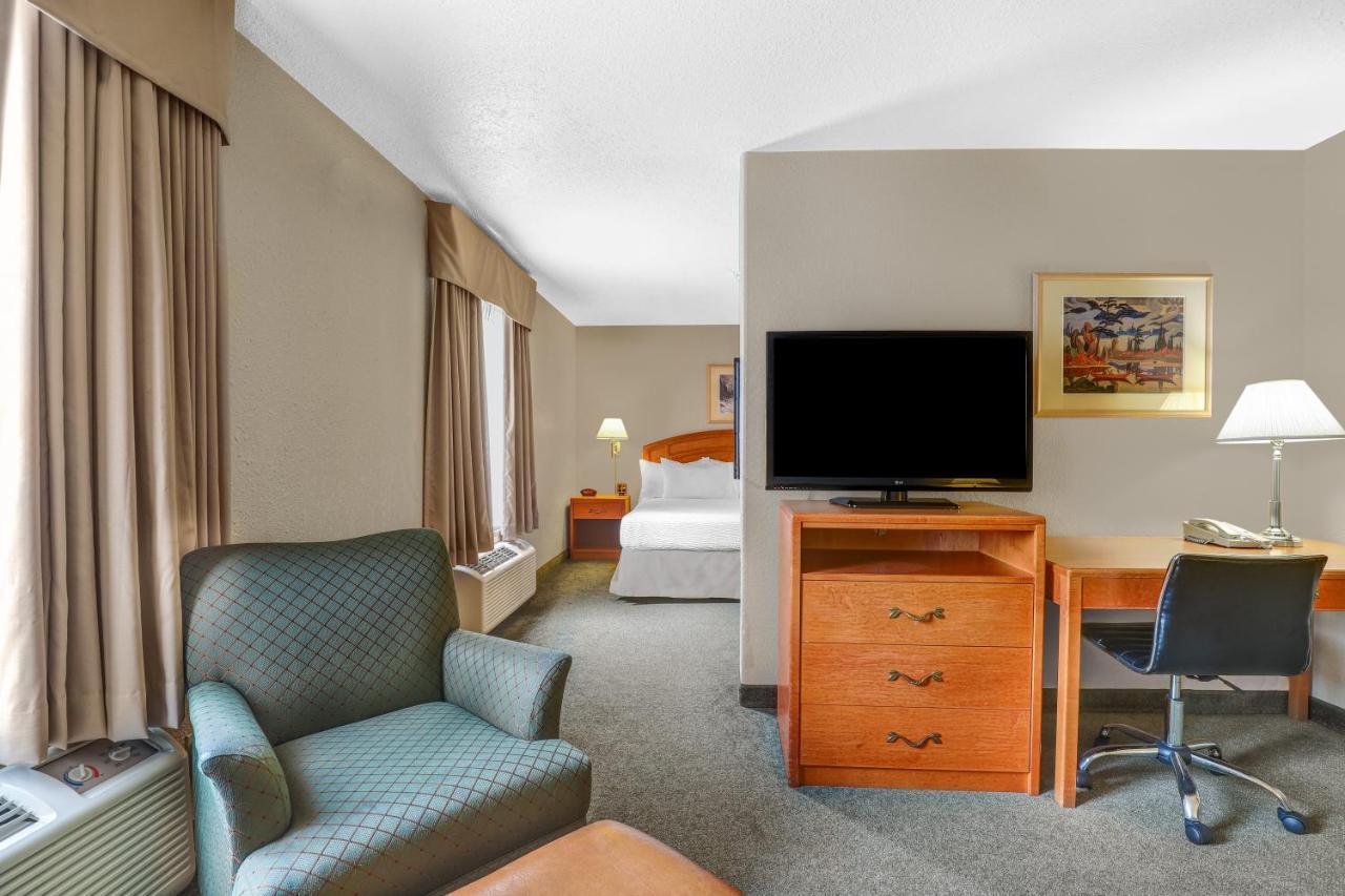 Days Inn By Wyndham Red Deer Kültér fotó