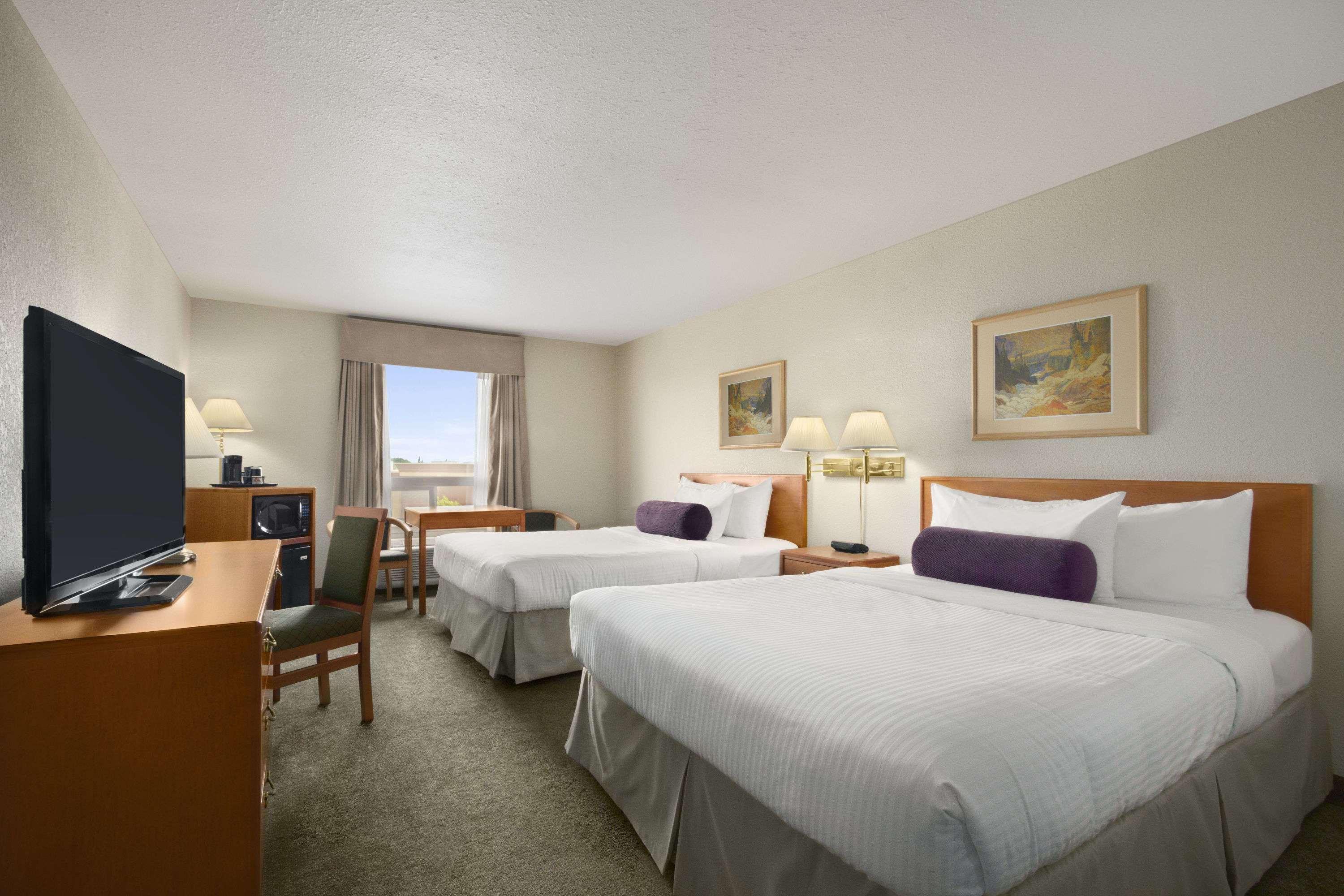 Days Inn By Wyndham Red Deer Kültér fotó