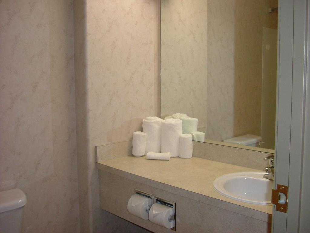 Days Inn By Wyndham Red Deer Kültér fotó